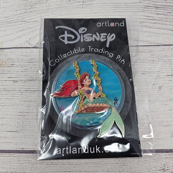 2025 Disney Artland UK Princesses in a Swing Signature Series Ariel LE 200 - Picture 1 of 3